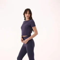 Kurzarm-Top für Damen aus Stretch-Polyamid><noscript><img width=