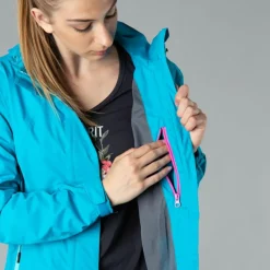 Wasserdichte Damenjacke aus Ripstop><noscript><img width=