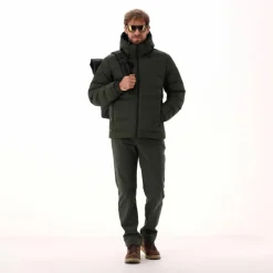 Wattierte Herrenjacke mit regulierbarer Kapuze><noscript><img width=